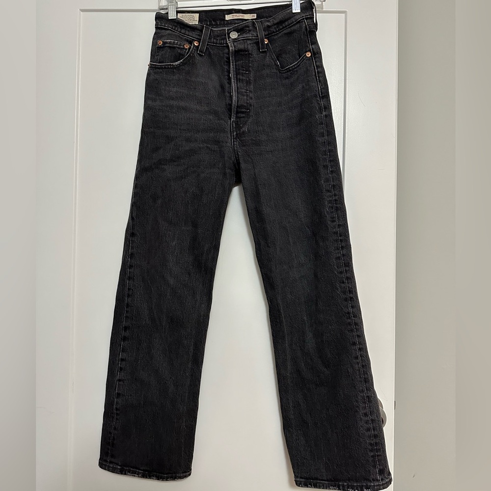 Levi’s Ribcage Jeans